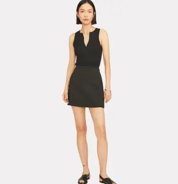 Women solid black skirt
